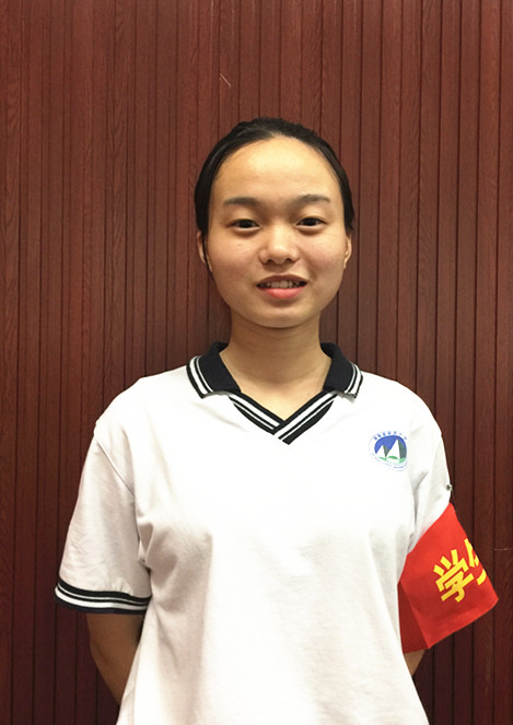 校风督察部张 李胜男.jpg