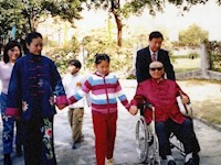 “习近平教导党员如何过年”系列特稿之二：重情义阖家团圆 好家风弘扬美德