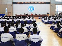 我校初三年级举行迎中考誓师大会