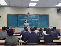 我校举办校本课题结题暨课题申报专家指导评审会