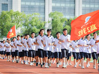 青春似火军歌嘹亮，少年意气百炼成钢——2023年高一新生军训特辑